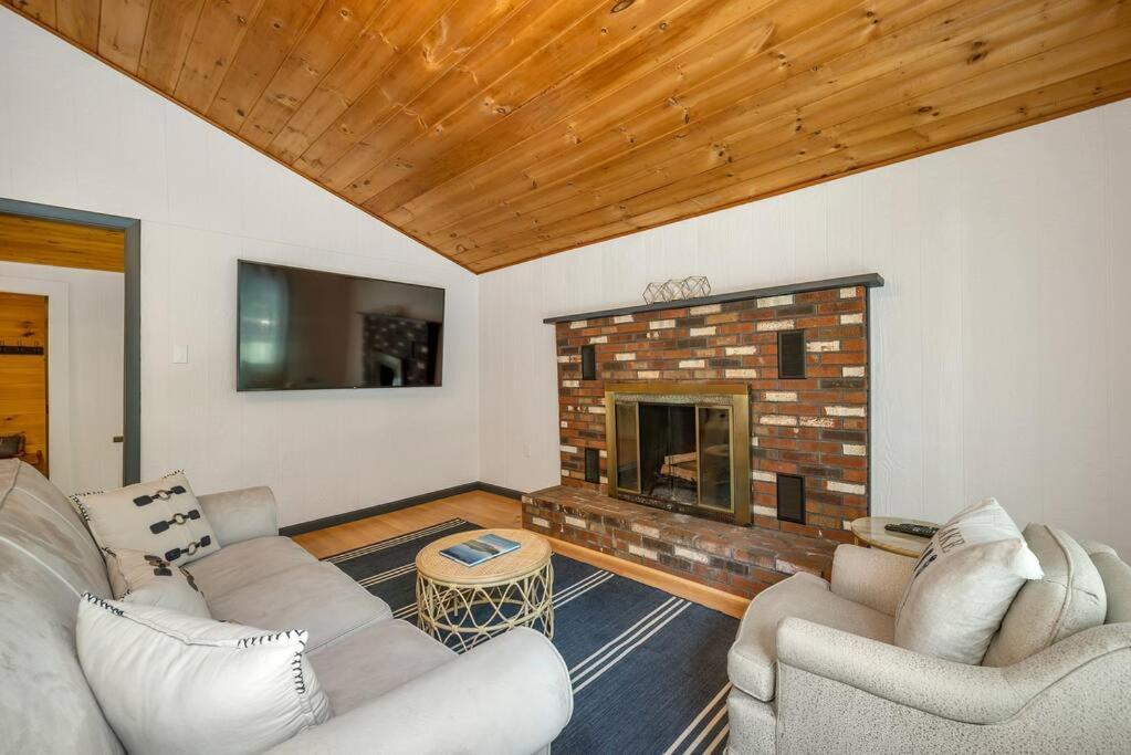 Gunstock & Lakes Region Year Round Chalet 吉尔福特 外观 照片
